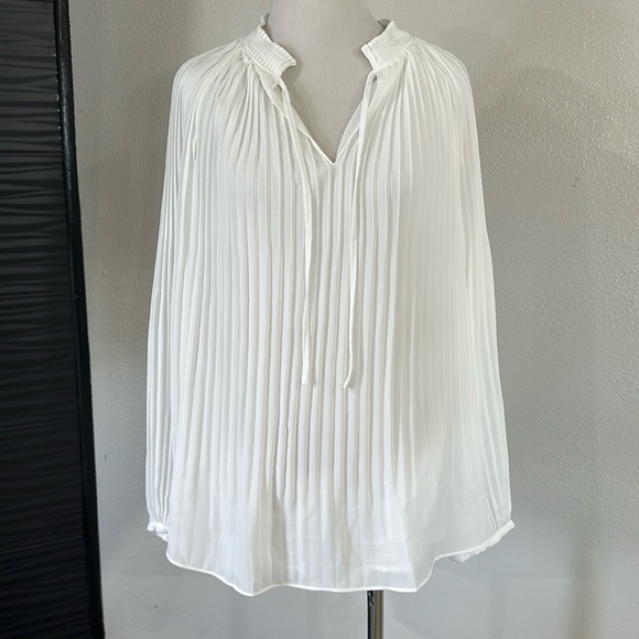 Vince Camuto Tops - COPY - Vince Camuto Fall Forward New Ivory a blouse NWT